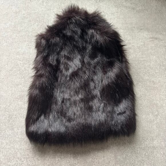 Member’s Only Faux Fur Vest - Picture 4 of 4